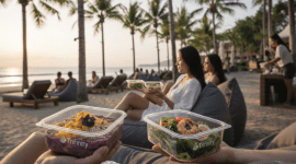 Liburan di Bali jadi lebih bermakna dengan gaya hidup minim sampah! 🌴🌊 Pakai wadah Trifinity yang kokoh dan bisa dipakai ulang berkali-kali. Cocok banget buat kamu yang peduli lingkungan tapi tetap mau tampil estetik di Beach Club.