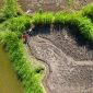 Hamparan sawah terasering di Bali yang hijau membentang luas, menunjukkan keindahan sekaligus efisiensi sistem irigasi Subak yang telah diwariskan secara turun-temurun selama berabad-abad. Jaringan saluran air yang tertata rapi ini merupakan bukti nyata kearifan lokal dalam mengelola sumber daya alam.